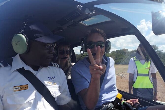 13-15 minutes Private Short Helicopter Flight - Weather, cancellation, and participation