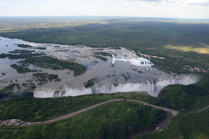 15 minutes scenic helicopter flight above Victoria Falls-Zimbabwe - Why seeing Victoria Falls from the air matters
