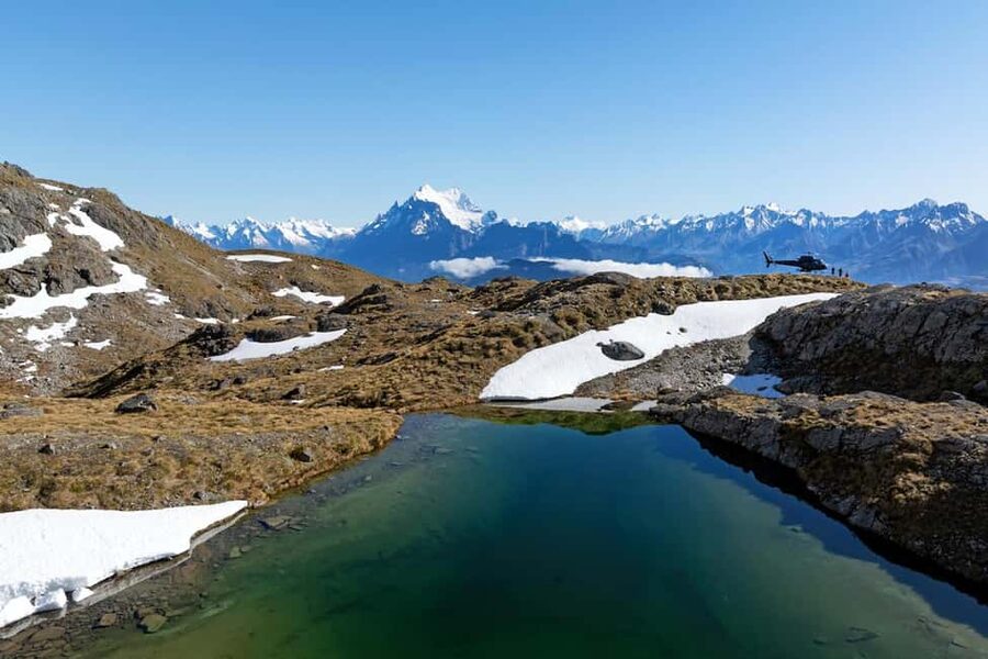 20-Min Helicopter Tour from Glenorchy | Alpine Express - Meeting the Humboldt Mountains
