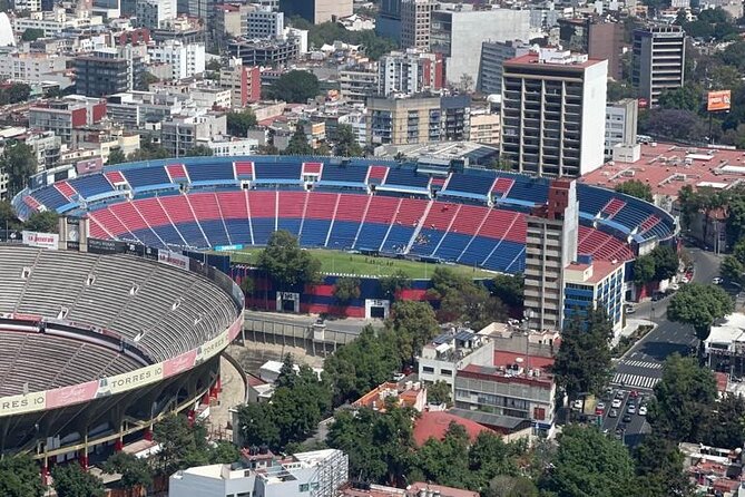 30 min Private Helicopter Tour in Mexico City - UNAM and Mexico’s Largest Stadium