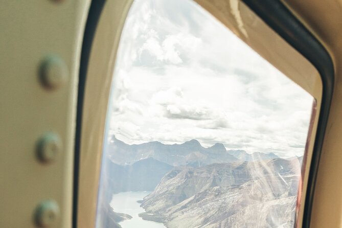 30 Minute Helicopter Tour over Lake Minnewanka, Banff - How to get the most from the flight