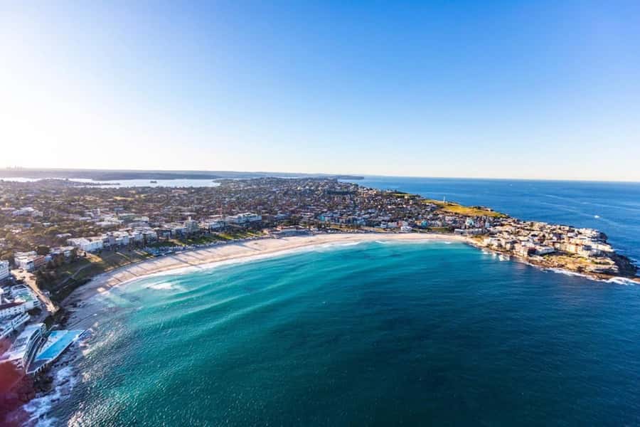 30-minute Private Sydney Harbour Helicopter Tour for 2 - Manly, Dee Why, and Curl Curl