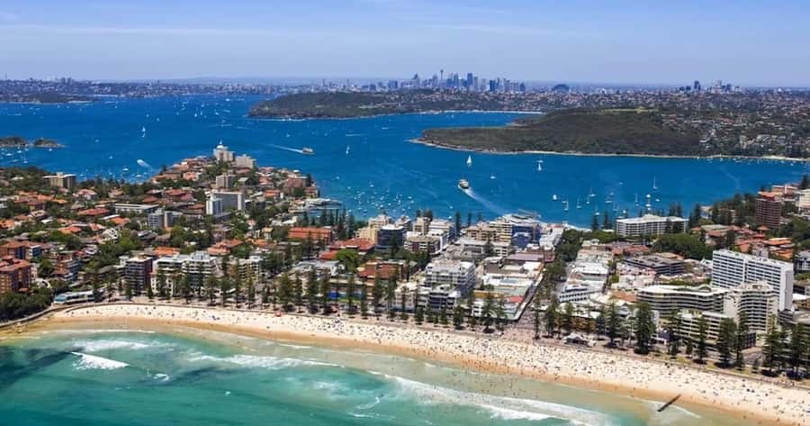 30-minute Private Sydney Harbour Helicopter Tour for 2 - Leaving Sydney Airport for the coast