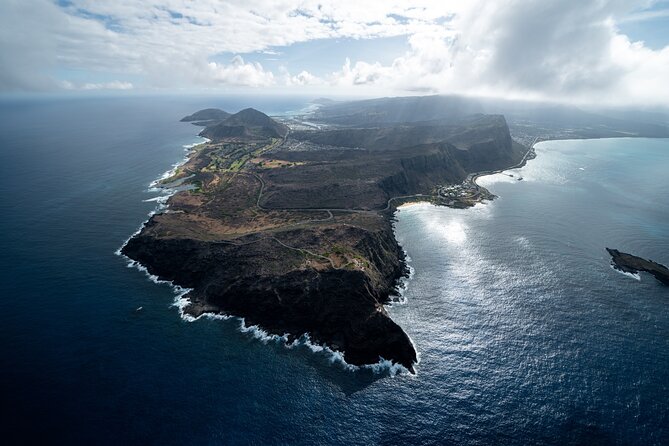 30 Minutes PRIVATE Helicopter Tour in Honolulu - The private group makes the short flight more useful