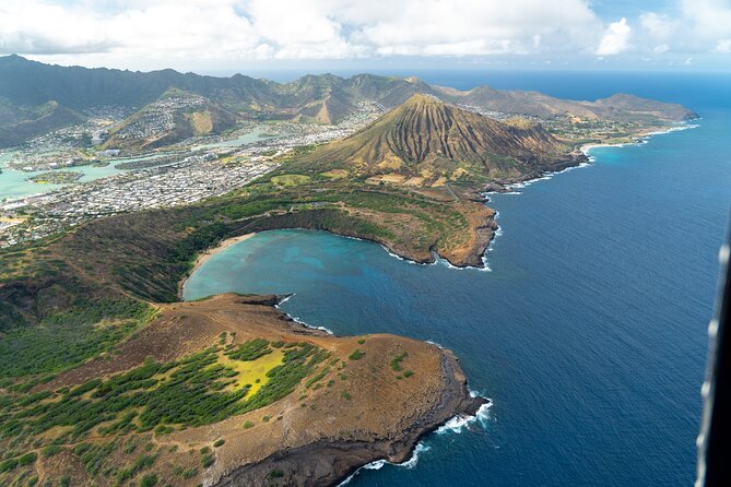 30 Minutes SHARED Helicopter Tour in Honolulu - Ala Moana, Magic Island, and Ala Wai Harbor