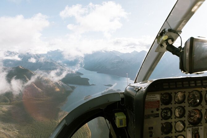 45 mins Helicopter tour to Mt Assiniboine & its Glaciers in Banff - Mt Assiniboine, the Matterhorn of the Rockies