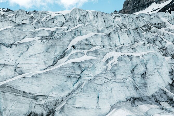 45 mins Helicopter tour to Mt Assiniboine & its Glaciers in Banff - What the short flight feels worth
