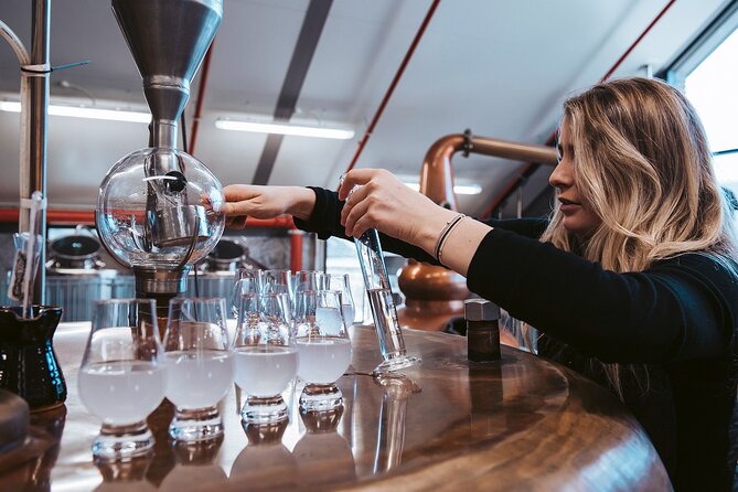 6 Hour's - Queenstown's Helicopter Gin Tour - Finishing at the Gin Garden in Arthurs Point