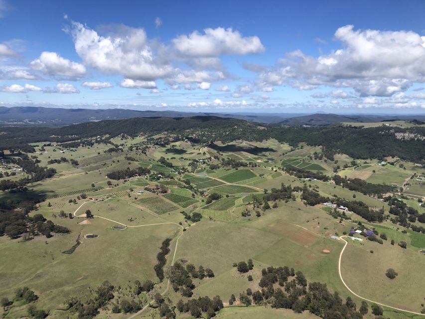 6 Minute Helicopter Scenic Flight Hunter Valley - A six-minute introduction to the Hunter Valley