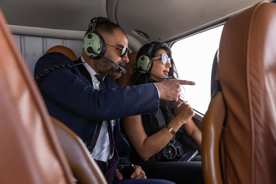 Abu Dhabi: 30min Exclusive Helicopter Tour - Emirates Palace and the city’s formal side