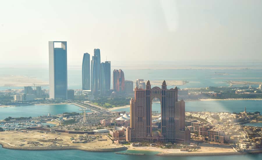 Abu Dhabi: Scenic Private Helicopter Tour - Al Hudayriat Island and Sheikh Zayed Sports City