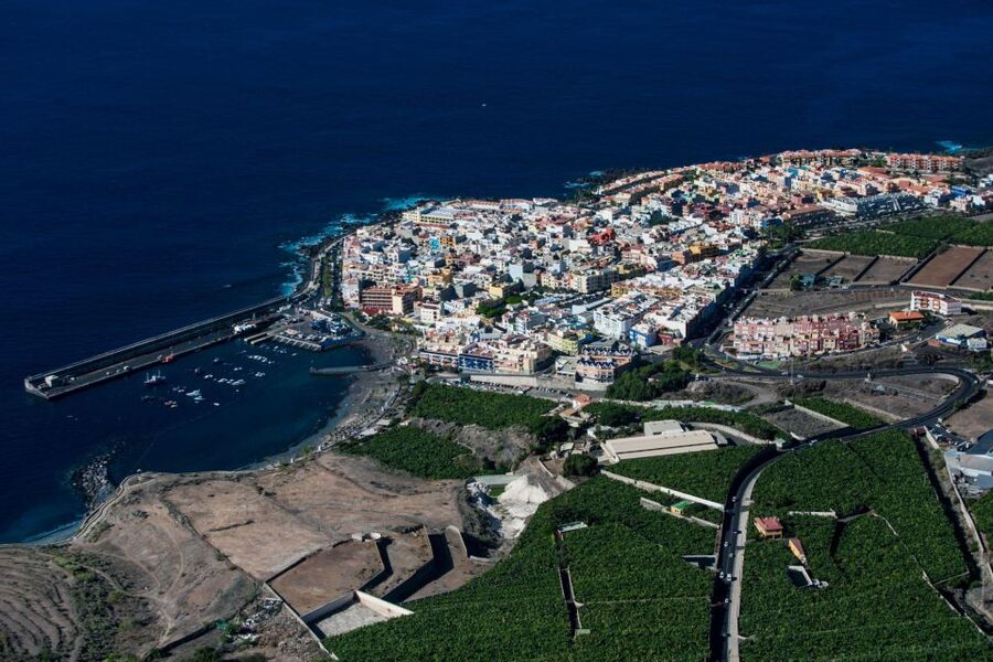 Adeje: Scenic Tenerife Helicopter Flight - Staff, safety, and the practical details