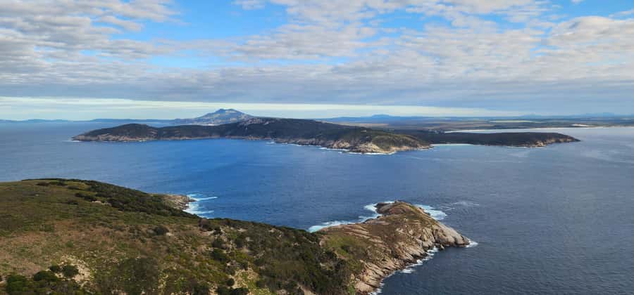 Albany: 60 min scenic helicopter flight - A private flight with room for a custom route