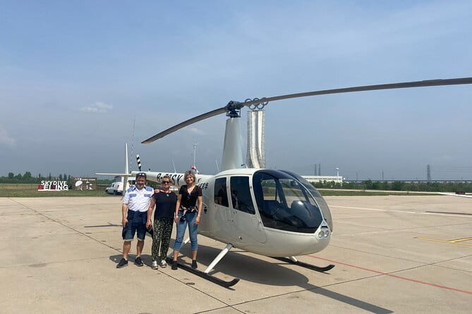 All-Inclusive Mutianyu Great Wall Hiking and Helicopter Overlook Tour - The helicopter flight over Mutianyu and Jiankou