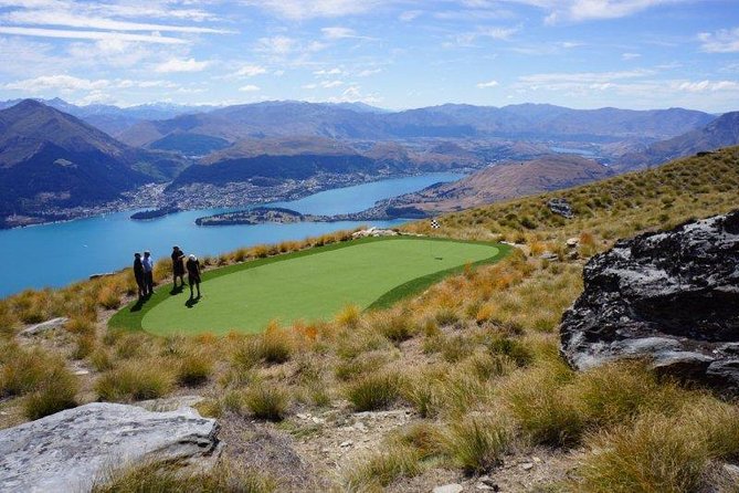 Altitude Golf by Helicopter from Queenstown - Why this Queenstown golf experience is different