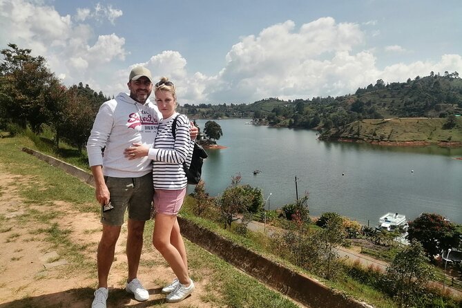 Amazing Private Guatape Tour + Boat Ride + Helicopter & Rock - What the $305.99 price really covers