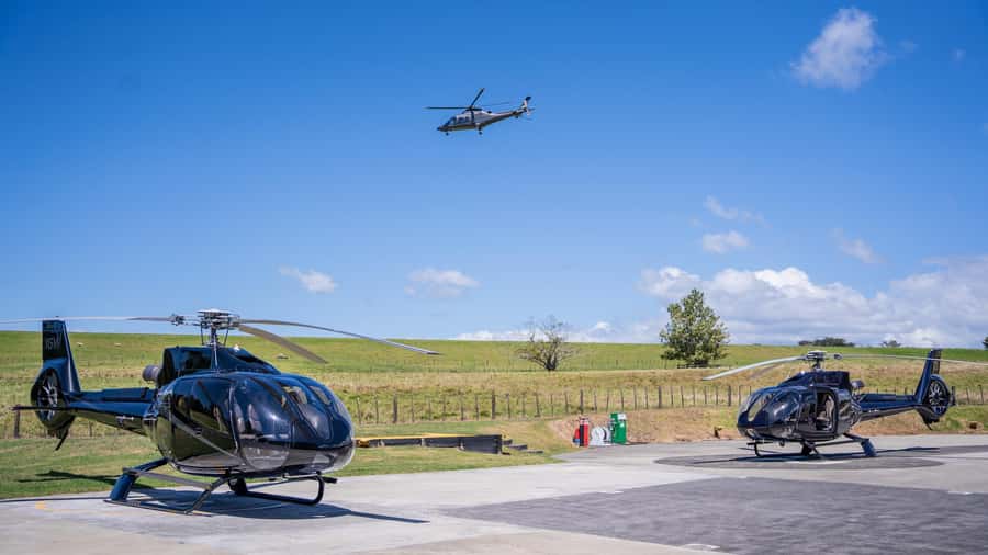 Auckland: 20min Helicopter scenic flight - City & Volcanoes - Mount Eden, Mount Albert, and Auckland’s volcanic shape