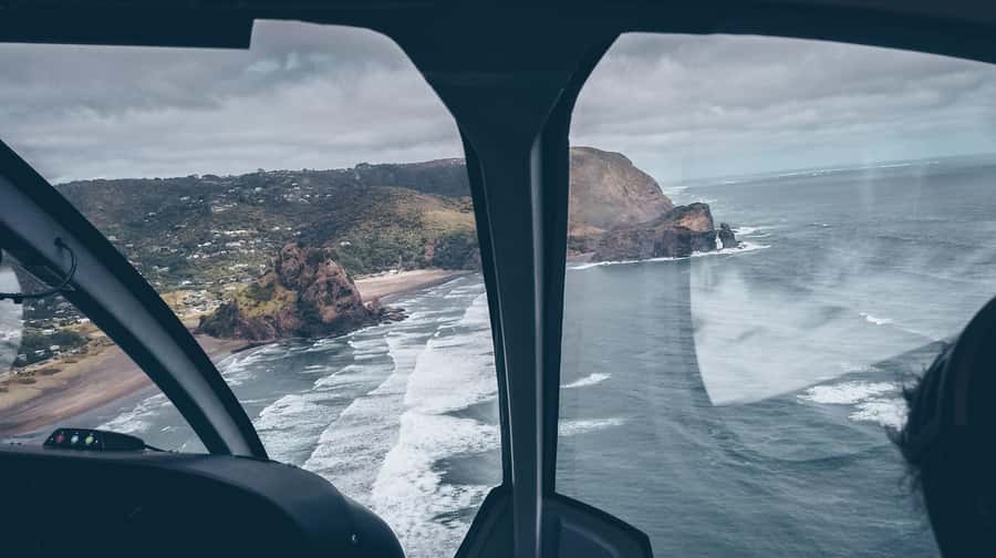 Auckland: 36 min scenic helicopter flight - Coast to Coast - Rangitoto Island and the Return Flight