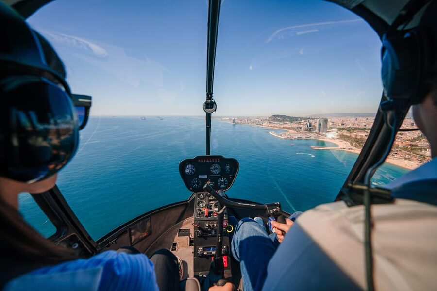 Barcelona: Boat Trip and Panoramic Helicopter Flight - Key points to know before booking