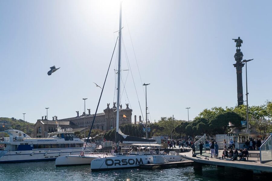 Barcelona: Boat Trip and Panoramic Helicopter Flight - Timing, weather, and practical details