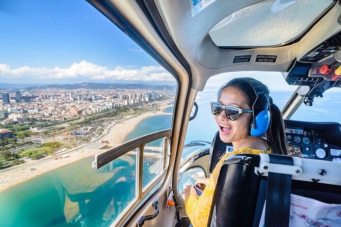 Barcelona's Coastline Helicopter Flight & Heliport Boat Transfer - Barcelona’s coast in a seven-minute flight