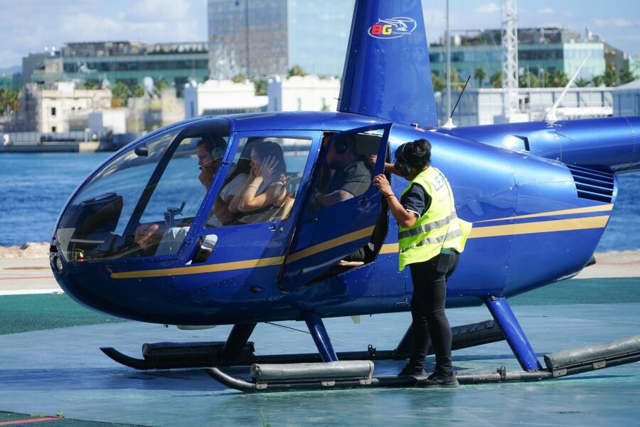 Barcelona: Scenic Helicopter Flight - Who will enjoy this most
