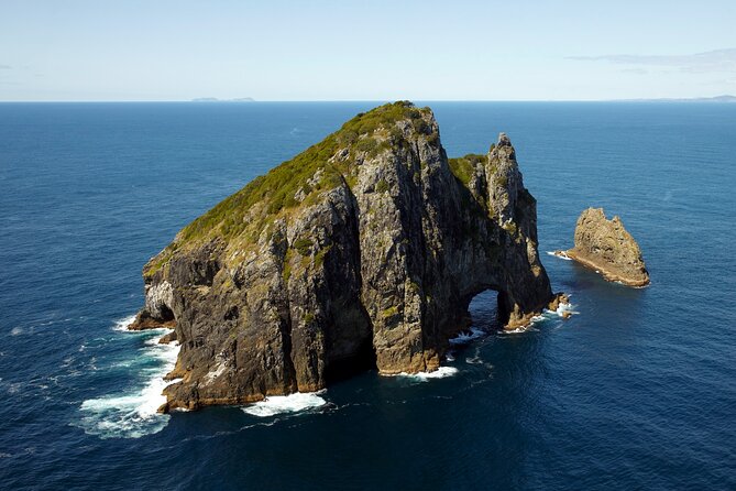 Bay of Islands and Hole in the Rock Scenic Helicopter Tour - Cape Brett and the Hole in the Rock from the air