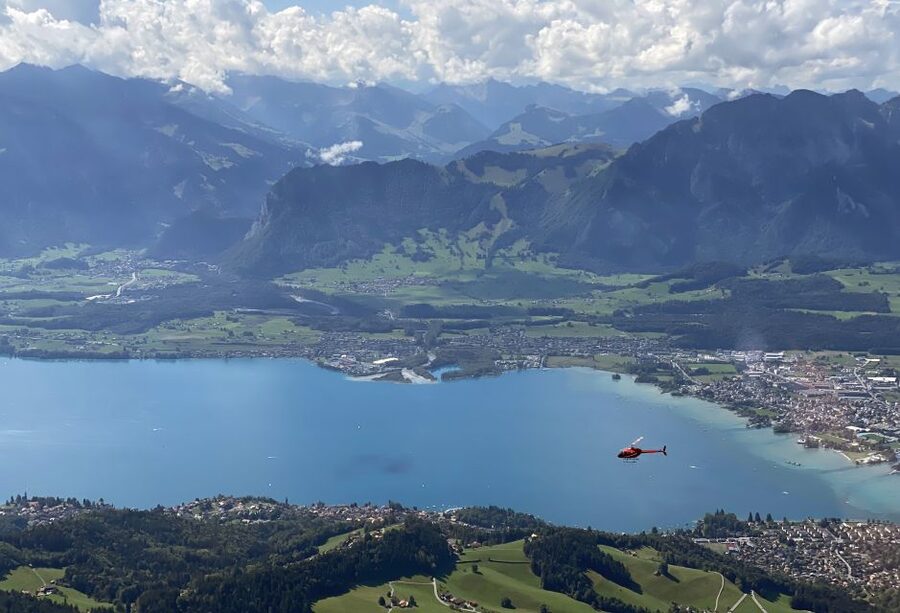 Bern: Mountain & Lake Helicopter Flight for 2 or 3 People - The return route through Justistal and Emmental