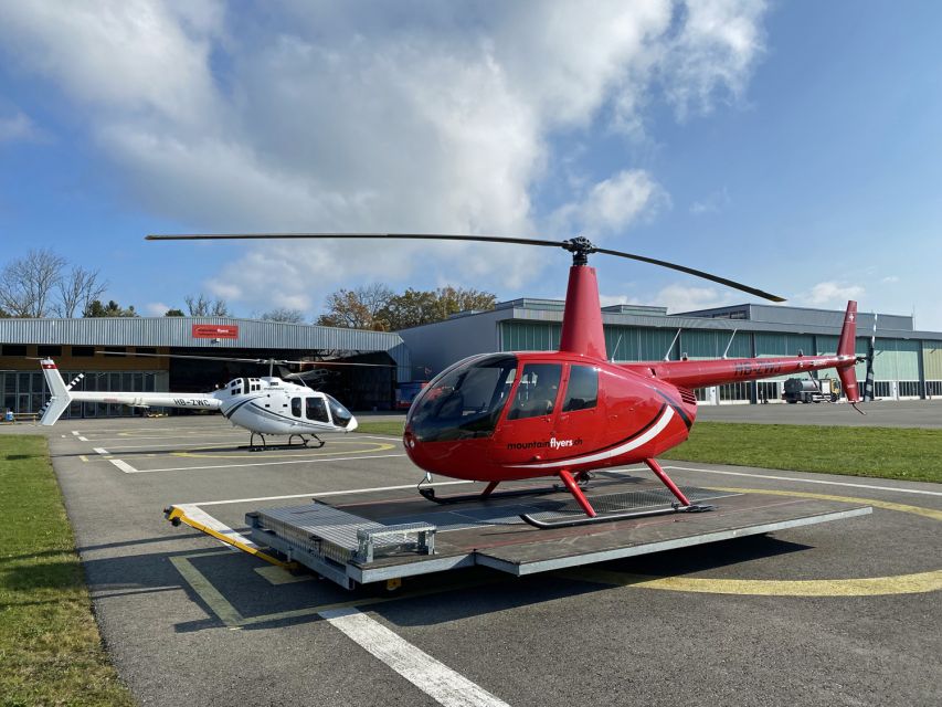 Bern: Mountain & Lake Helicopter Flight for 2 or 3 People - Photos, souvenir, and remembering the flight