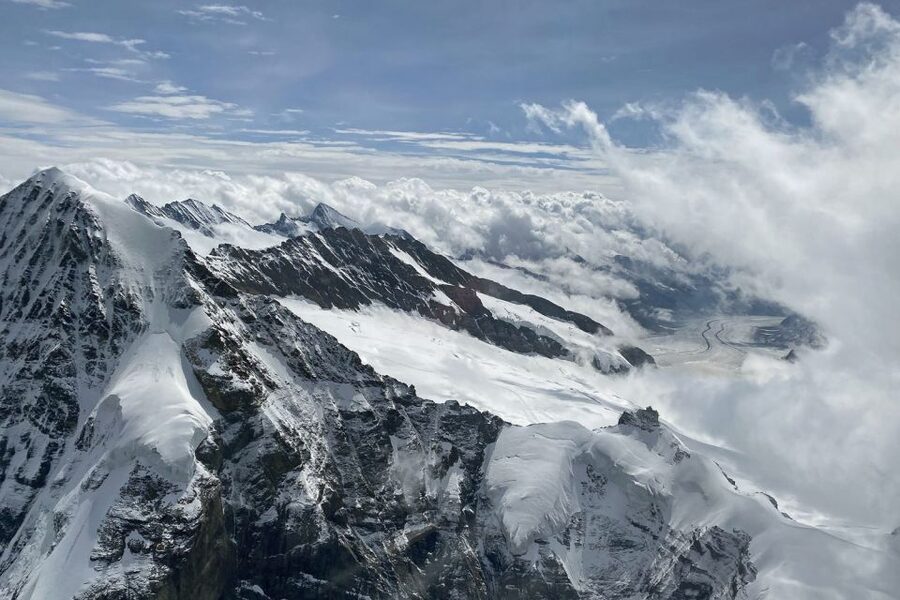 Bern: Private 42-Minute Swiss Alps Helicopter Flight - Passing Jungfraujoch and the Sphinx observatory