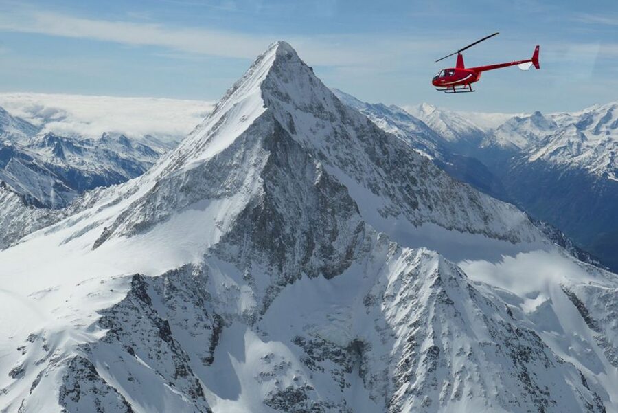 Bern: Private 42-Minute Swiss Alps Helicopter Flight - The return to Hangar 7