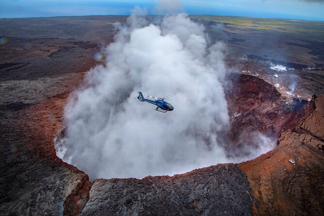 Big Island Spectacular Helicopter Tour - The western coast and the story of Kamehameha