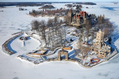 Boldt Castle and Thousand Islands Helicopter Tour