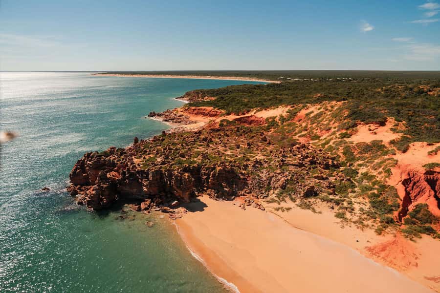 Broome: Edgar Ranges, Eco Beach & Lunch Helicopter tour - Key points at a glance