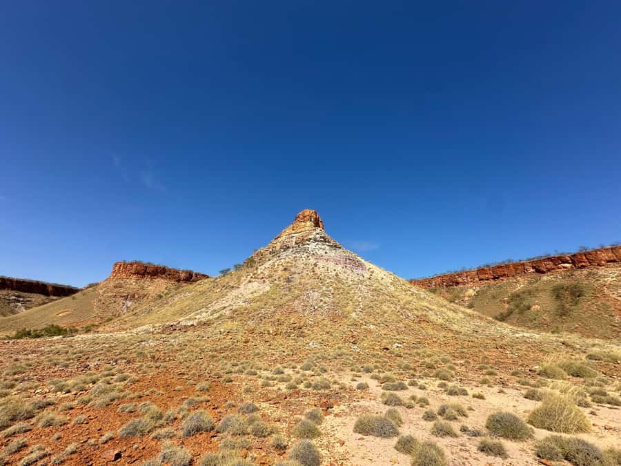 Broome: Edgar Ranges, Eco Beach & Lunch Helicopter tour - A small helicopter group changes the feel