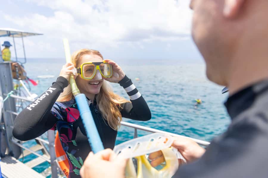 Cairns: Half Day Helicopter & Snorkeling Tour - Meeting the boat at 1 Spence Street