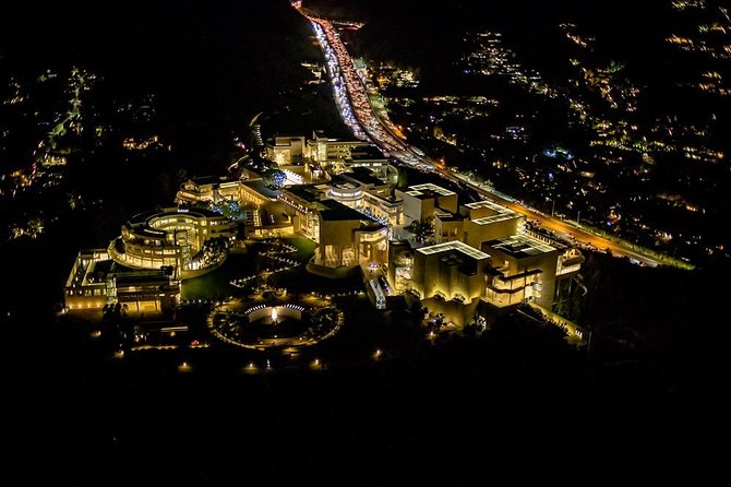 California Coast and Canyons 35-Minute Helicopter Tour - The Getty, Pacific Palisades, and Malibu