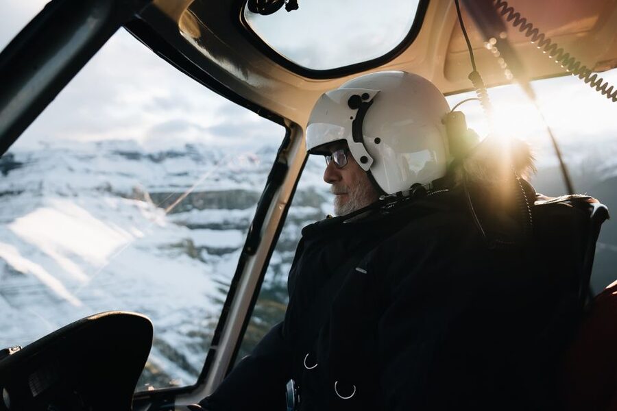 Canadian Rockies: Abraham Lake Ice Bubbles Helicopter Tour - Who will enjoy this outing most