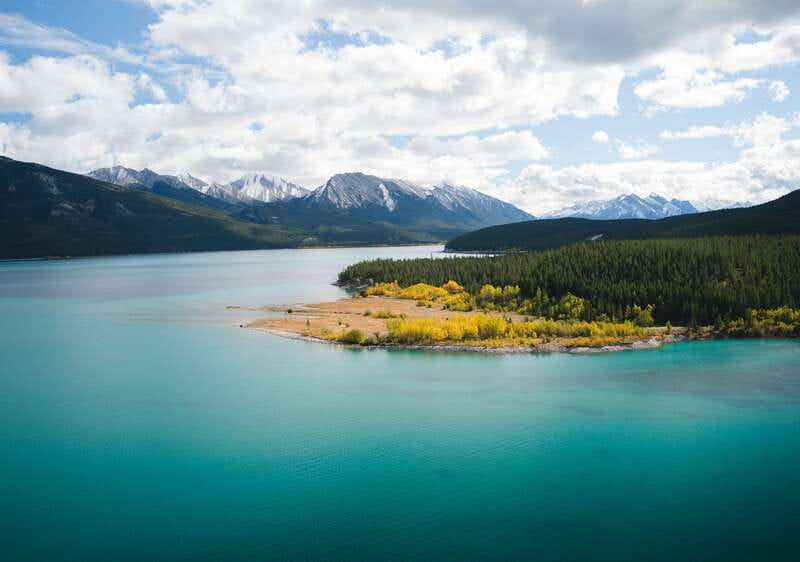 Canadian Rockies: Helicopter Flight with Exploration Hike - Why this helicopter trip is worth considering