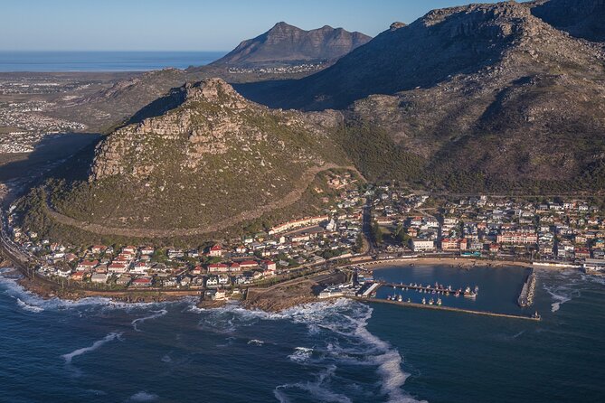 Cape Town: 25min Helicopter Flight with Complimentary Boat Cruise - Muizenberg Beach and the chance of spotting sharks