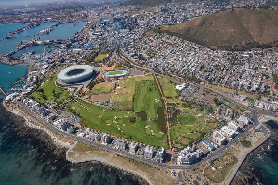 Cape Town Two Oceans Scenic Helicopter Flight - 27min - Noordhoek Beach, Sun Valley, and Groot Constantia