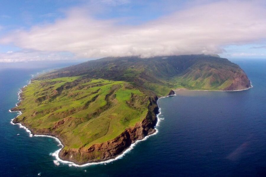 Central Maui: Two-Island Scenic Helicopter Flight to Molokai - Practical details that can save your flight