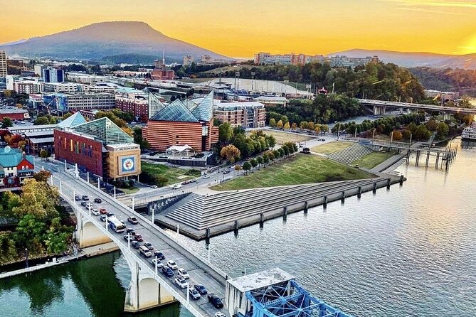 Chattanooga Helicopter Adventure - Iconic City & River Views - Looking down on the aquarium