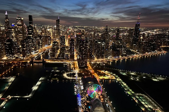 Chicago Helicopter 25-Mile Tour for up to Three Passengers - The pilot can shape the whole experience