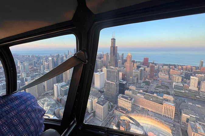 Chicago Helicopter 25-Mile Tour for up to Three Passengers - Comfort, safety, and organization