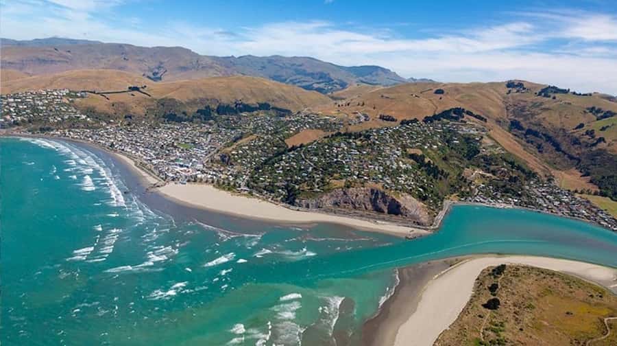 Christchurch: 20-Minutes City Helicopter Flight - Taking off over the Garden City
