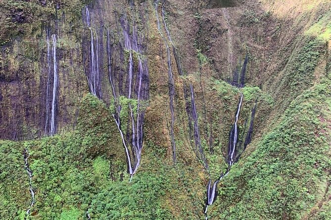 Complete Island 60-Minute Helicopter Tour - Molokai’s cliffs and the West Maui coast