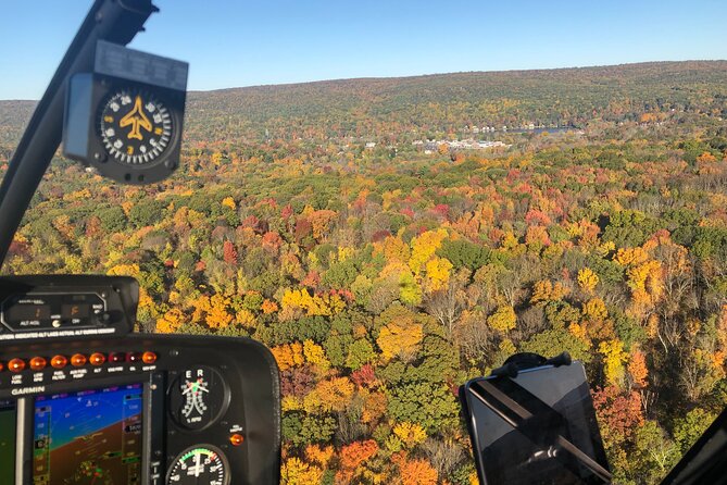 Couple's Private Hudson Valley Fall Foliage Helicopter Tour from Westchester - Key things to know before you book
