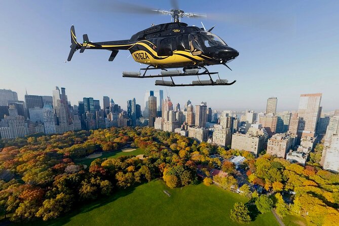Deluxe Manhattan Helicopter Tour - Headsets, narration, and the sound of the flight