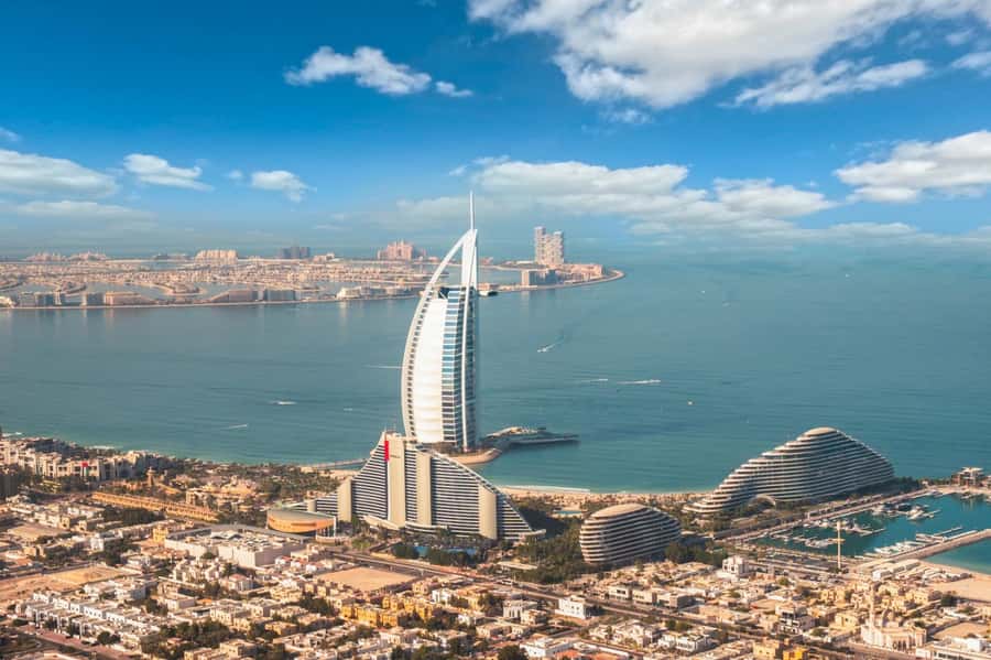 Dubai: 17-Minute Helicopter Tour over Palm Jumeirah - The fast pace of a 17-minute flight